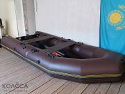 Лодка Уральск