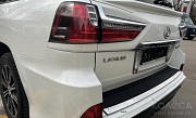 Lexus LX 570 2012 
