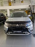 Mitsubishi Outlander 2021 Орал