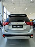 Mitsubishi Outlander 2021 