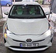 Автомобиль для продажи Toyota prius 2016 Tbilisi