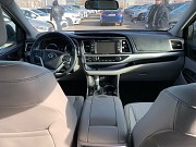 Toyota Highlander 2019 год, всего с 18300 миль пробегом. Tbilisi