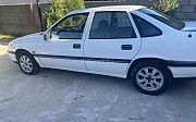 Opel Vectra, 1990 Аксукент