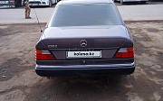 Mercedes-Benz E 230, 1992 Туркестан