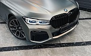 BMW 750, 2021 