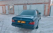 Mercedes-Benz E 200, 1989 Рудный