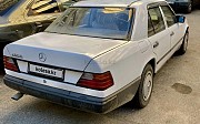 Mercedes-Benz E 260, 1988 