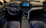 Новая Toyota Camry 2023 год 