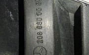Решетка радиатора в оригинале Mercedes-Benz CLK 230, 1999-2003 Тараз