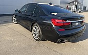 BMW 750, 4.4 автомат, 2017, седан 