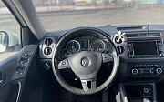 Volkswagen Tiguan, 2 автомат, 2013, кроссовер Уральск