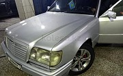 Mercedes-Benz E 200, 2 механика, 1993, седан Петропавловск