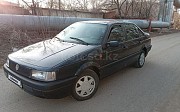 Volkswagen Passat, 1.8 механика, 1993, седан Орал