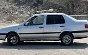 Volkswagen Vento, 1.8 механика, 1992, седан Талгар