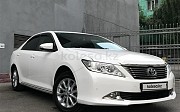 Toyota Camry, 2 автомат, 2013, седан 