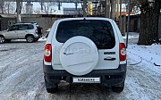 Chevrolet Niva, 1.7 механика, 2014, внедорожник Алматы