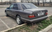 Mercedes-Benz E 220, 2.2 механика, 1995, седан Тараз