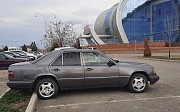 Mercedes-Benz E 220, 2.2 механика, 1995, седан Тараз