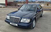 Mercedes-Benz E 220, 2.2 механика, 1994, седан Кызылорда