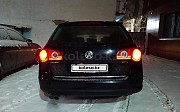 Volkswagen Passat, 2 автомат, 2005, универсал Астана