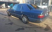 Mercedes-Benz E 230, 2.3 механика, 1990, седан Алматы