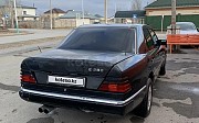 Mercedes-Benz E 200, 2 механика, 1993, седан Кызылорда