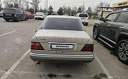 Mercedes-Benz E 220, 2.2 автомат, 1994, седан Алматы