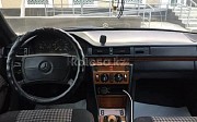 Mercedes-Benz E 230, 2.3 механика, 1992, седан Туркестан