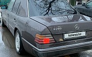 Mercedes-Benz E 260, 2.6 автомат, 1993, седан Караганда