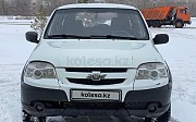 Chevrolet Niva, 1.7 механика, 2015, внедорожник Уральск