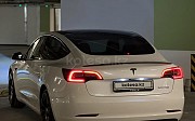 Tesla Model 3,  автомат, 2021, 