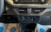 Volkswagen Polo, 1.6 механика, 2022, лифтбек Усть-Каменогорск