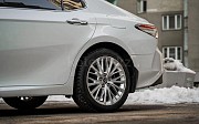 Toyota Camry, 3.5 автомат, 2019, седан 