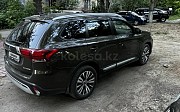 Mitsubishi Outlander, 2 вариатор, 2019, кроссовер Қарағанды