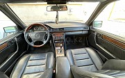 Mercedes-Benz E 280, 2.8 автомат, 1994, седан Актау