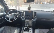 Toyota Land Cruiser, 4.6 автомат, 2020, внедорожник Щучинск