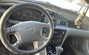 Toyota Camry, 3 автомат, 2000, седан 