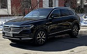 Volkswagen Touareg, 3 автомат, 2021, кроссовер 