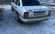 Opel Vectra, 1.6 механика, 1992, седан Рудный