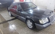 Mercedes-Benz E 200, 2 механика, 1994, седан Актобе