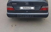 Mercedes-Benz E 220, 2.2 автомат, 1993, седан 