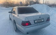 Mercedes-Benz E 200, 2 механика, 1994, седан Өскемен