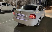 Volkswagen Polo, 1.6 механика, 2015, седан Атырау