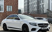 Mercedes-Benz E 300, 2 автомат, 2016, седан 