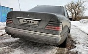 Mercedes-Benz E 200, 2 механика, 1994, седан Өскемен