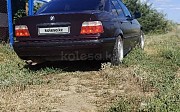 BMW 316, 1.6 механика, 1993, седан Орал