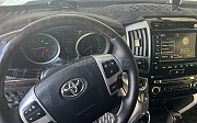 Toyota Land Cruiser, 4.6 автомат, 2012, внедорожник Шымкент