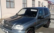 Chevrolet Niva, 1.7 механика, 2005, внедорожник Актау