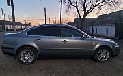 Volkswagen Passat, 2 механика, 2002, седан Уральск