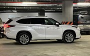 Toyota Highlander, 2.5 автомат, 2022, кроссовер Алматы